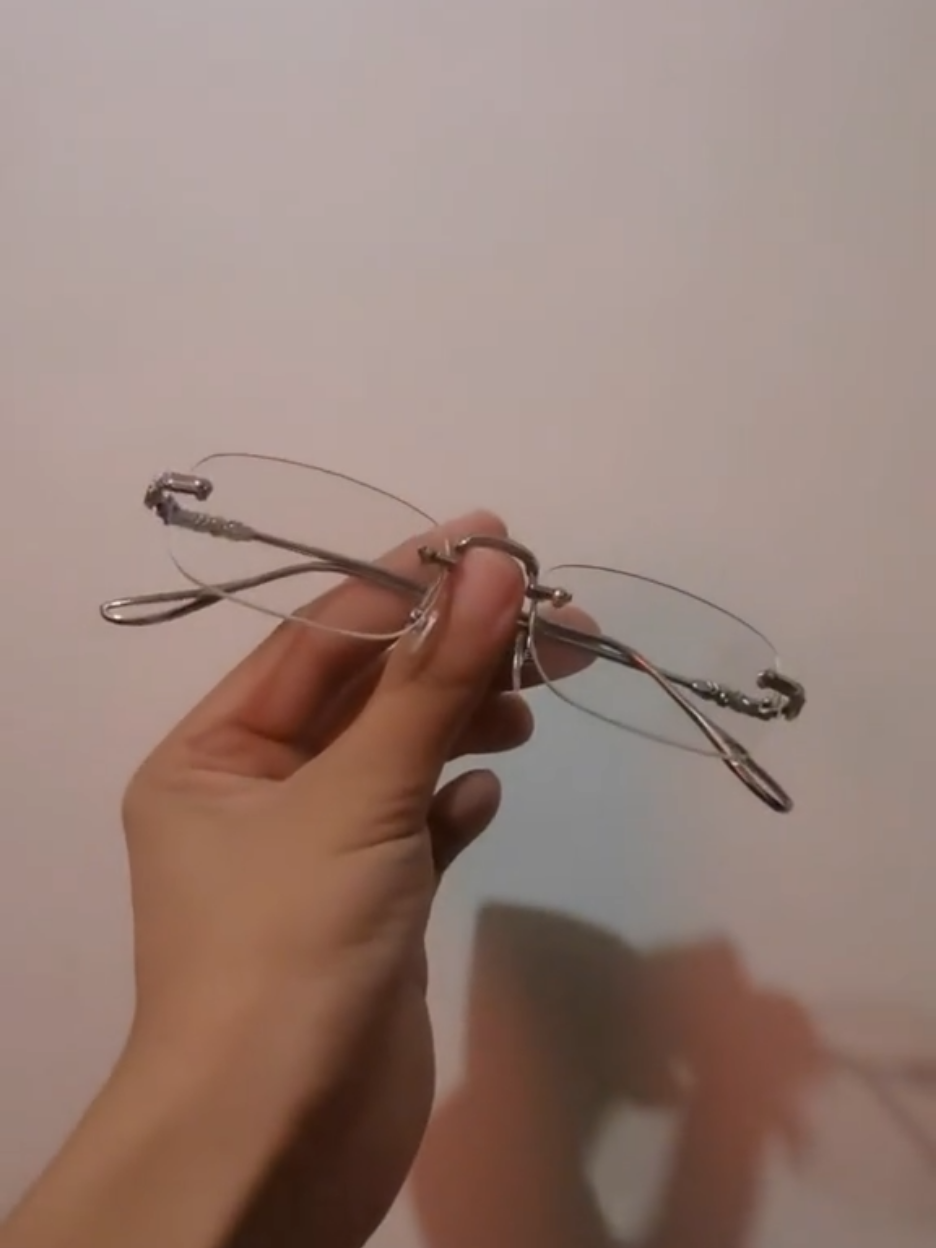 Rimless Glasses 🖤✨ #rimlesseyeglasses #eyeglasses #glasses #buynow #fyp #foryou #foryoupage #creatorsearchinsights 
