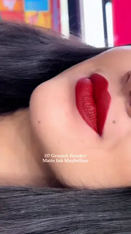 Ground Breaker 117 | es ese rojo con personalidad, con un subtono cálido que resalta No transfiere, no se cae a mitad del día, y sí… dura hasta 16 horas intacto Perfecto para verte arreglada sin esfuerzo, de día o de noche ¿Lo mejor? No lo sientes en los labios 💋 El tono que rompe con lo clásico. ¿Lo usarías? #paratiiiiiiiiiiiiiiiiiiiiiiiiiiiiiii #maybelline #groundbreaker 