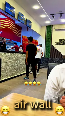 Air wall prank #fyp #tiktok #funnyvideos #funny #foryou 