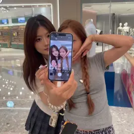 Chụp cam sau nét hơn 