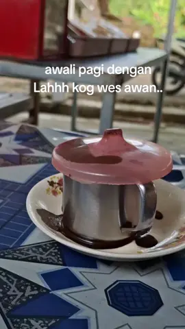 ☕️💨 #ayongopi  #budayakanjajan  #kedaiwem  #kopipait 