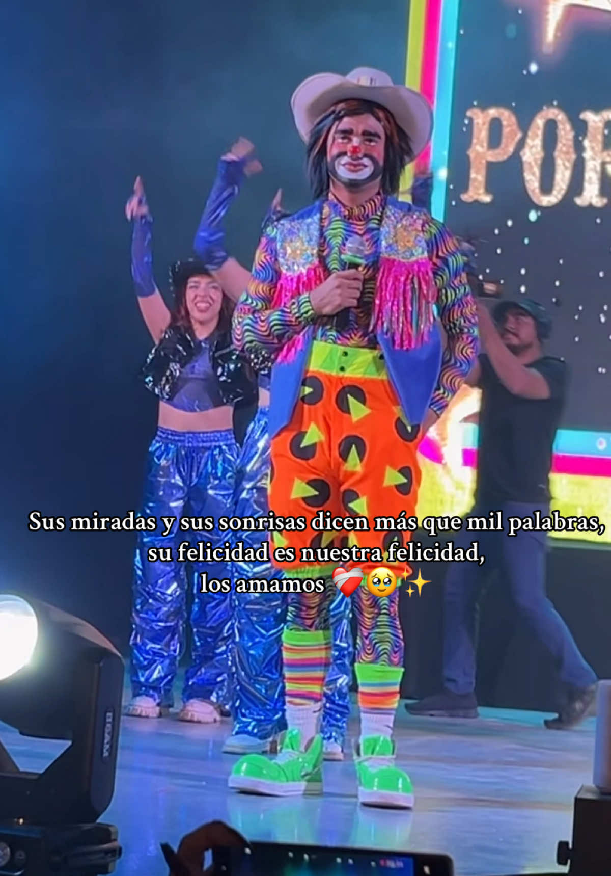 Los amamos infinitamente, cada logro es gracias a todo el esfuerzo y cariño que dejan en cada escenario.#losmesmosshow #losmesmos #jaivo #randy #fyp #paratii #foryoupage @Los_Mesmos_Show @Soy Jaivo Zp @Randy_MesmoOficial 
