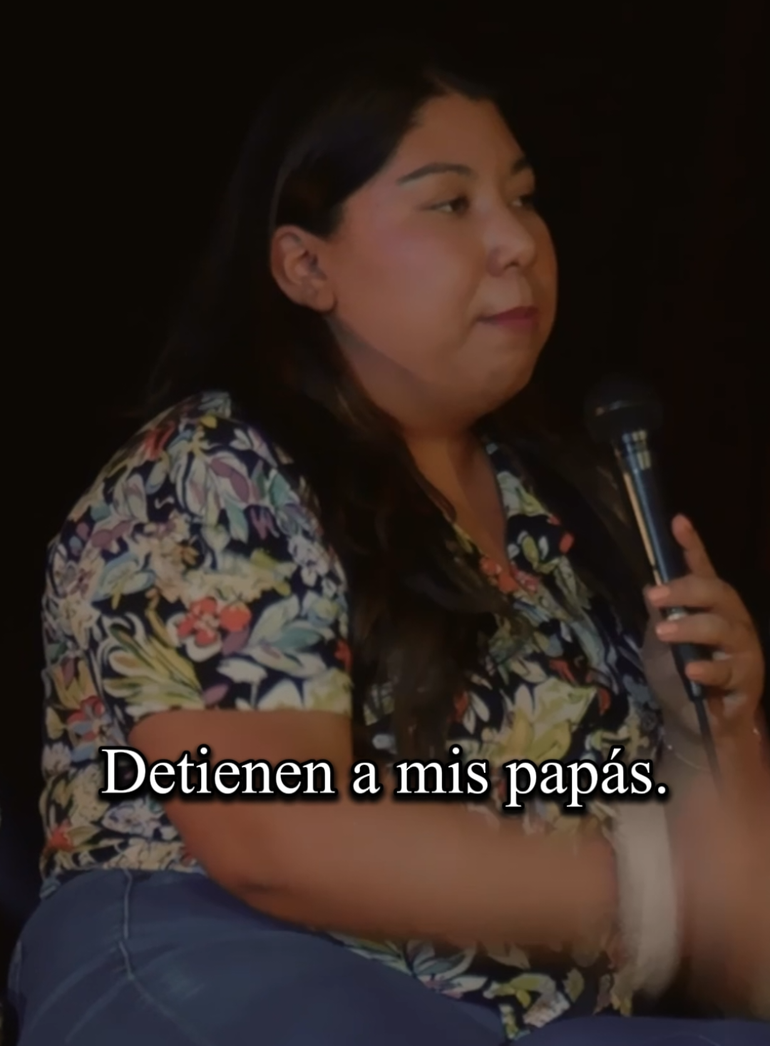 Recuerda que tus padres también son adultos, como tú. Programa completo en YouTube | Lección de Humildad 2x01 . . . #Comedia #Chiste #Humor #AlexisDeAnda #LeccionDeHumildad #ShowEnVivo #Avion #Aeropuerto #Cafe