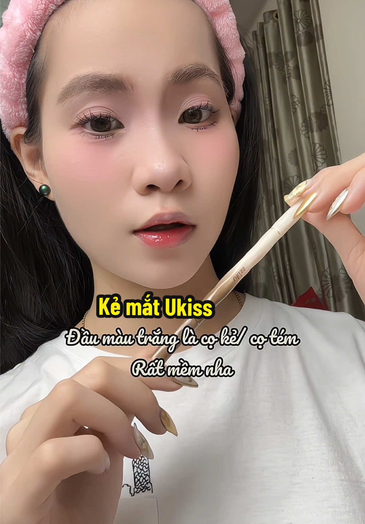 Chính thức +1 em vào makeup routine suốt đời🌝🥲#ukisscosmetics #makeup #kemat #Eyeliner 