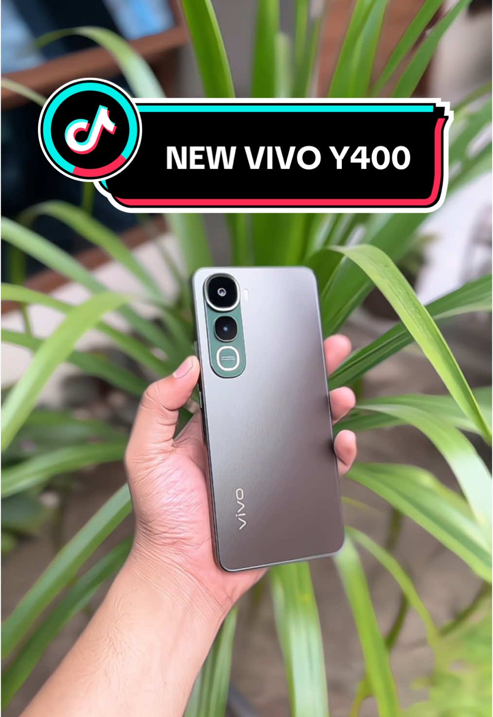 New VIVO Y400 Spesifikasi : -Layar AMOLED 120Hz📱 -Batre awet 6000mAh🔋 -Fastcharging 45W⚡️ -Fitur Bypass Charging⚙️ -IP68/69 Tahan Air Kedalaman 6 meter selama 30 menit 💦  -Camera utama super jernih 50MP lensa sensor SONY📸 -Fitur Camre underwater (bisa foto dalam air)📸 💦  -Dilengkapi Fitur teknologi AI paling lengkap di kelasnya✅ #vivo #vivoindonesia #vivoy400 #hpmurah 