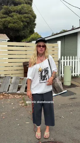 there’s still time don’t lose hope #girlhood #girlproblems #skater #Skateboarding #girlythings #girlprobs #electricskateboard #oldersister #oldersistervibes #oldersisterproblems #hotmess 
