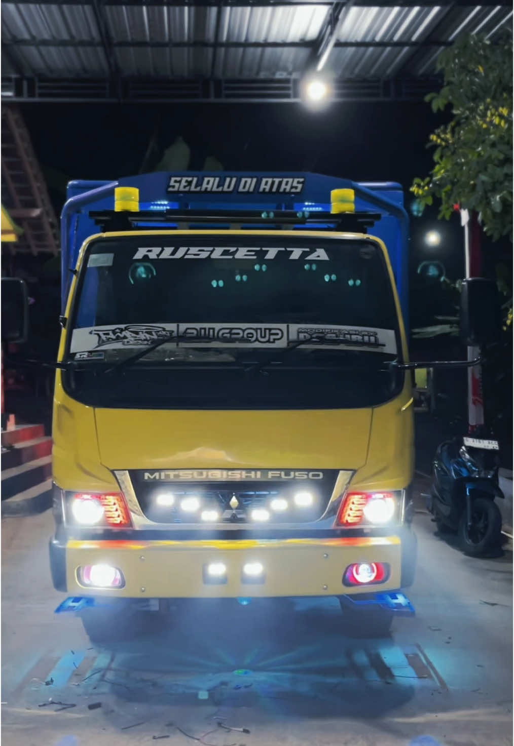 canter spek balapnya ruscetta transport🤩menyala bos@Yanuar🔥🔥ft@Do'a ibu variasi truk@ARI_PAIDI #fypdong #biled #ledmatrix #4u #CapCut 