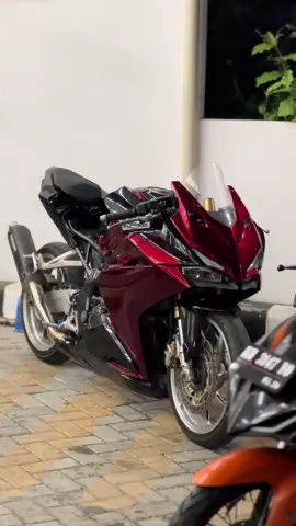 …#cbr250rr #fyp #lewatberanda 