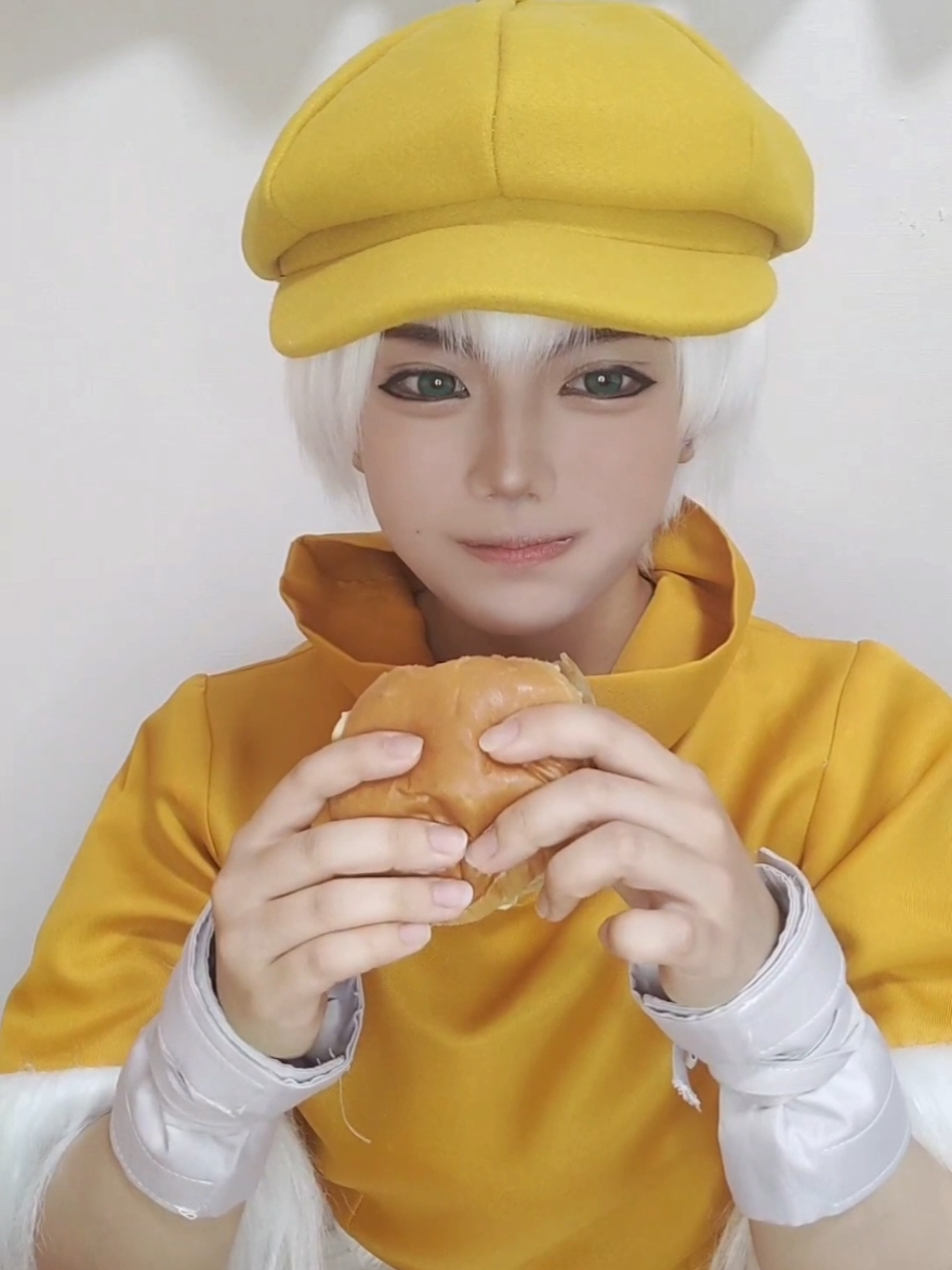 最初上手くかぶりつけなかった笑 #コスプレ #cosplay #宅コス #ドクターストーンコスプレ #ドクストコスプレ #西園寺羽京コスプレ  #ukyocosplay 