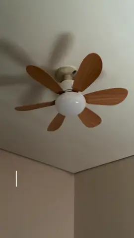 Ang ganda naman ng LED fan light na nabili ko dito sa tiktokshop. 2 in 1 and tipid pa sa kuryente. Three speed wind and tri color na din. #ledfanlight #fanlight #tricolor #threespeedwind #led #fanlightceiling #YSS #adjustable #elegant #tiktokshop #tiktokshopontrend #creatorsearchinsights #fyp 