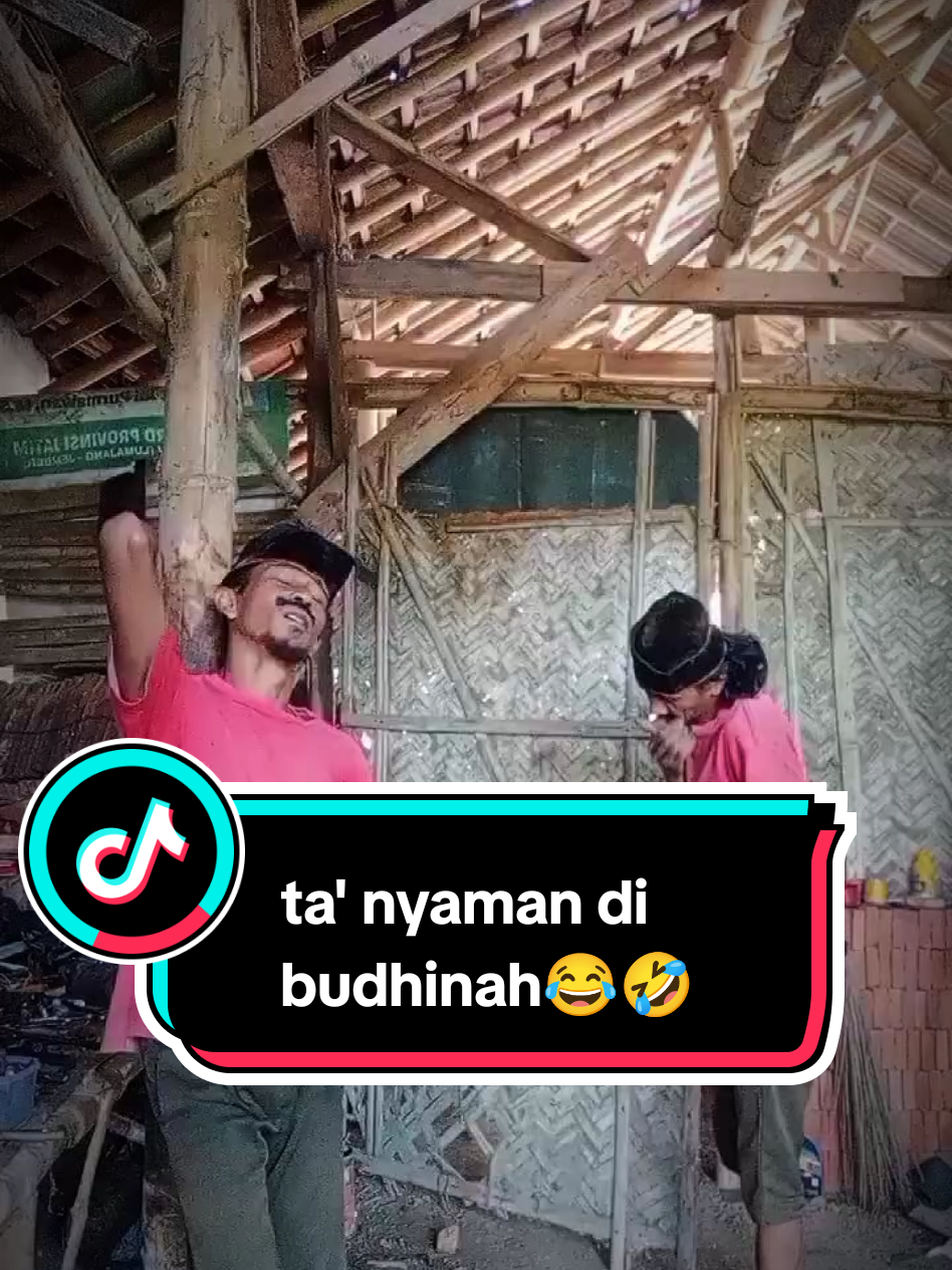 ta' nyaman dibudhinah😁😂🤣#kontenhiburan #hiburan #fypシ゚ #maduralipsing #tiktokmadura #madura #madurakocak #viralfyp #viral #fyp #kangsakera1983 #fypppppppppppppppppppppp 