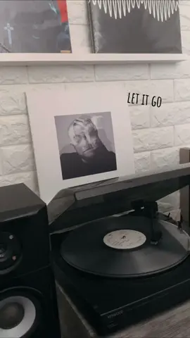 surf - mac miller 🤍 #macmiller #vinylrecords #surf #circles #fyp