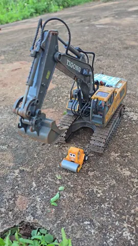 Just make it for you! RC excavator #foryou #rc #shorts #fyp 