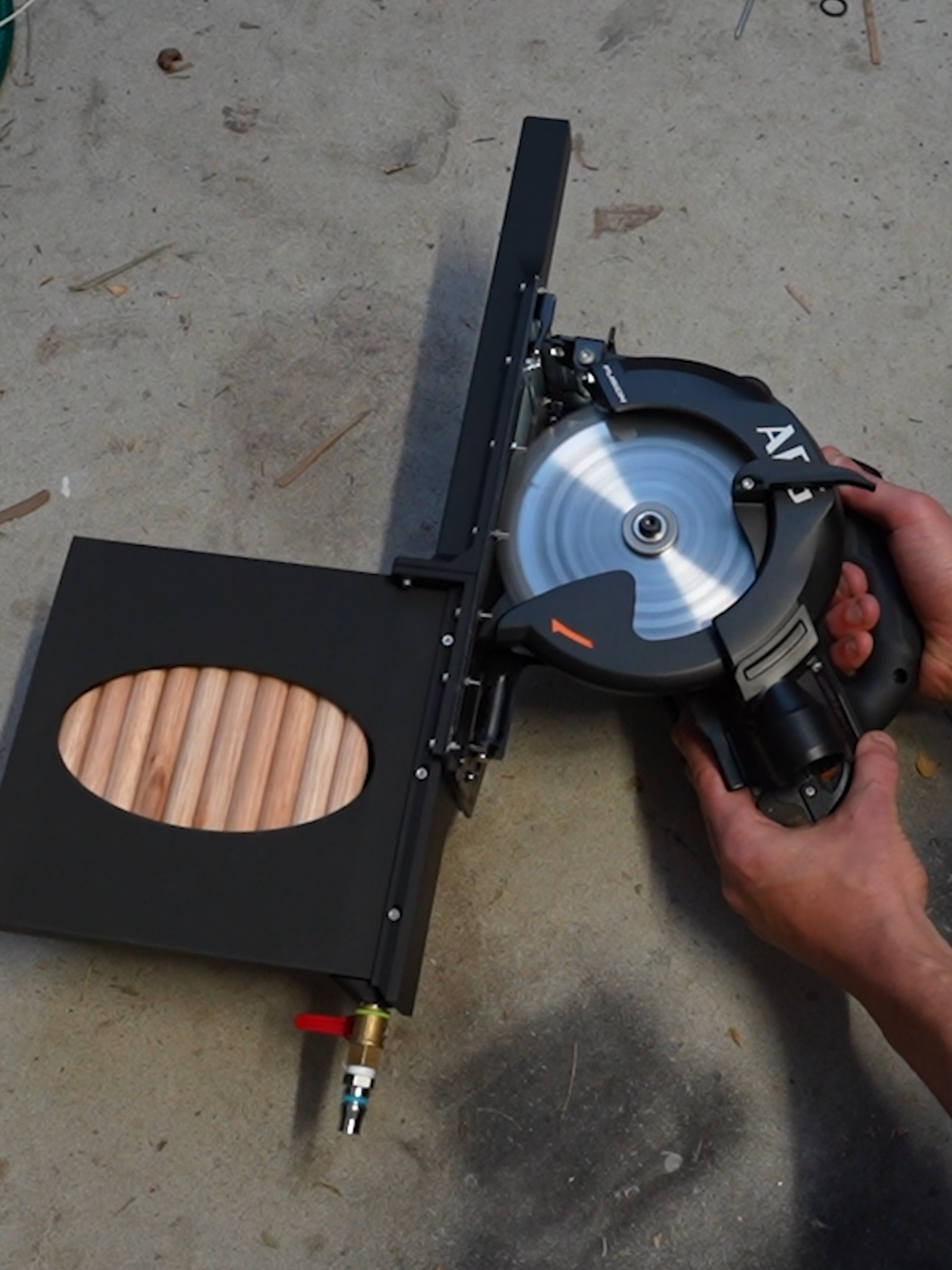 circular saw kick back #science #education