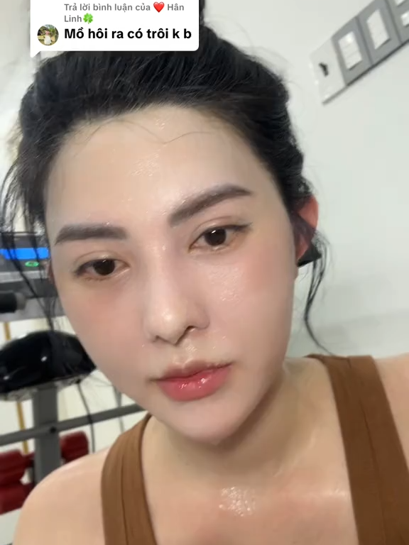 Nâng tone đẹp, kháng nước kháng mồ hôi ở cái tầm vũ trụ😝 #kemchongnangbeskin #kcnbeskin #beskin #beskinvietnam #totuyettram