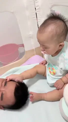 bayi vs ayah #bayi #masyaallahtabarakkallah  #gemoy #bayilucu #bayigemestiktok  #bayilucuimutgemoy #fyp 