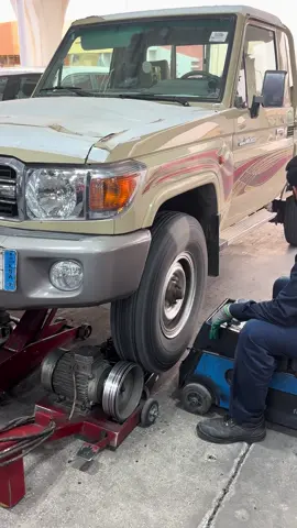 balloon tyre computer balancing #mechanic #motivation #automotive #idea #fyp 