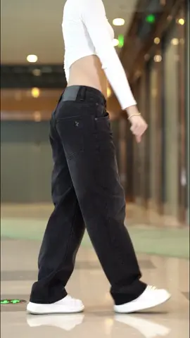 Quần jean ống suông thời trang #xuhuong #trend #quanjeandep #quanjeannam #quanjeanthoitrang #quanjean #quanjeanongsuong 
