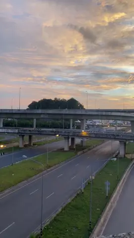 #ท้องฟ้าสดใส⛅️🌈 #สตอรี่ท้องฟ้า🌤 #เธรดเพลง #fyp 