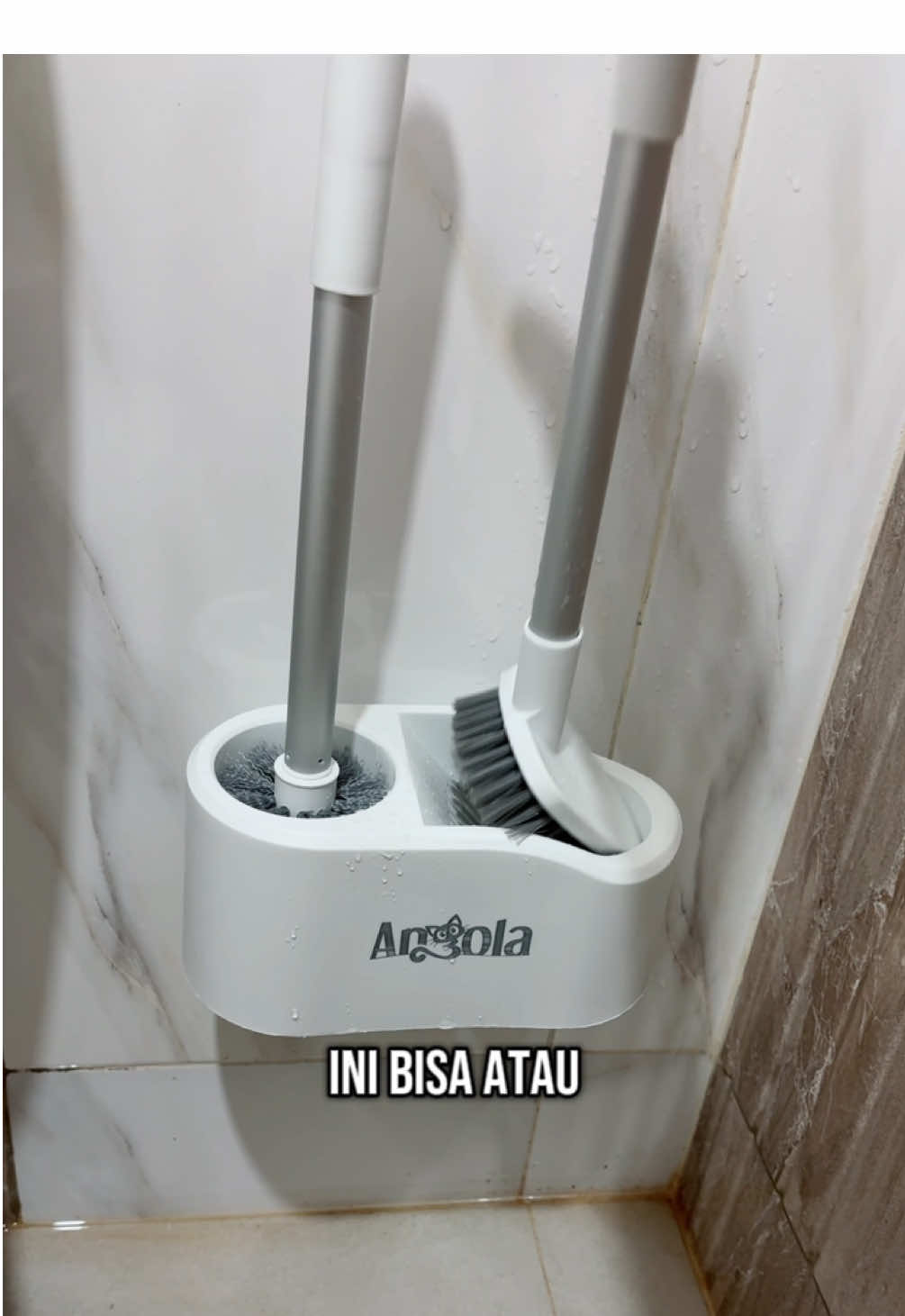 Toilet jadi lebih bersih dan rapi, jadi rajin bersihin closet kalo kayak gini, cek keranjang kiri bawah ya #sikatcloset #sikatwc 