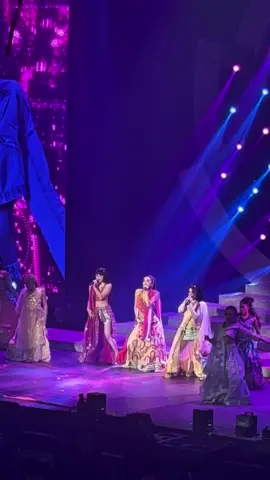 No doubt that they are talented but the stable vocals are so impressive considering that this is their first live perf! so happy I witnessed this live 🤩 #mitrasisters #ezrimitra #juliamitra #tashamitra #fyp #foryou #fypシ゚ 
