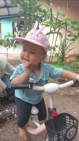 lucu nya putri pakuan 🥰 #anaklucubangeeeettt  #lemburpakuan @sii_hoo 