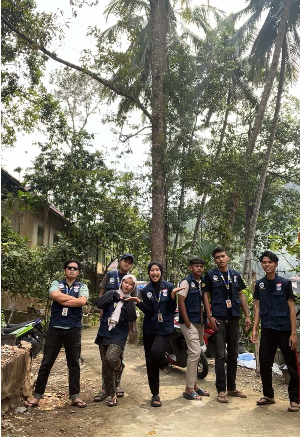 outfittt ceekk😎  #ppkormawa #ppkormawasilo #silofams #trendtiktok #outfitcheck #fyppppppppppppppppppppppp #promomakanmerdeka #fyp 