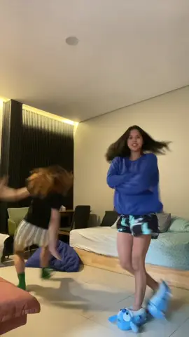 Yaoo asiknya menikmati malam GONE WRONGGGGG 