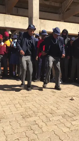 Best school in Botswana #sama28 #schoollife #dancersoftiktok #trend #publicdancingfeelingshy🤭🤭😊 