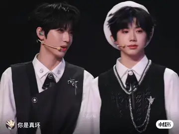 hôm nay bận xem live nên h mới đăng vd ạ#concerttfgiatoc2025#along_hengheng #otp #zhangguiyuan_张桂源 #chenyiheng_陈奕恒 #yuanheng🐉🏀_nguyên_hằng #yuanheng💛💜 