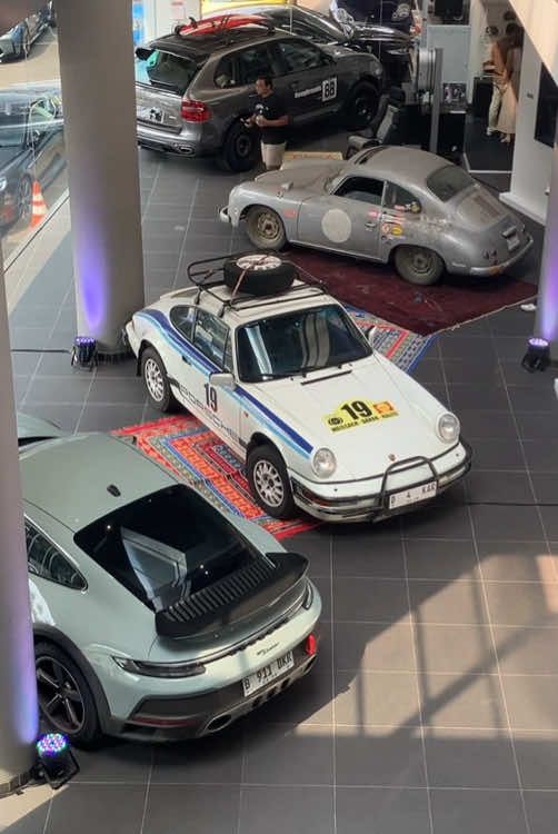 Porsche club Indonesia just finished its long roadtrip and now showing the condition of how well they stand up to the toughness of indonesian roads. Cars ranging from an old 356 all the way to the new Taycan, This roadtrip is a reminder to always drive & enjoy your cars no matter what! #porsche #porsche911 #porsche992 #porsche993 #porschedakar #porsche718 #porschespyderrs #porsche356 #roadtrip #supercar #sportcar #rarecars #fyp #fyppppppppppppppppppppppp 