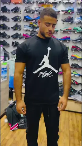 Marhba bikom fles 2 magasin 1er magasin cité 1100 2eme magasin cité ouest marahba bikom 🔥🔥❤️❤️❤️#fypシ゚viral🖤tiktok☆♡🦋 #abonne #fyp #الجزائر🇩🇿_تونس🇹🇳_المغرب🇲🇦 #pourtoi #الشعب_الصيني_ماله_حل😂😂 