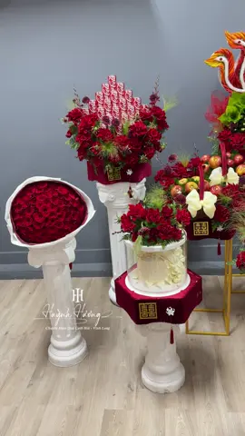 Hoàn thành 12 tráp cưới + 1 bó hoa hồng đỏ cầu hôn 99bông cho chị khách người Malaysia 🥰 #đàotạohọcviên #mâm_quả_hiện_đại #mâmquảrồngphụng #MâmquảVĩnhLong #mâmquảtruyềnthống #trápdạmngõ #mâmquảcướihỏiHuỳnhHương_VĩnhLong 