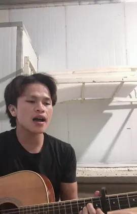 Ở bên ai liệu em có thấy vui nhiều ko #xuhuong #guitar 