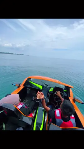 Letak sini untuk kenangan..😍Terima kasih kerana memilih untuk menaiki Jetcar bersama kami. Kami amat menghargai sokongan anda dan berharap anda menikmati pengalaman ini. Jumpa lagi di lain masa🥰@Edaaaa @limiedy93 