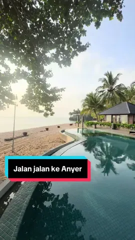 🏨✨ Menginap di hotel legend yang katanya serem… tapi ternyata sekarang udah kece banget! Kamarnya baru & nyaman, plus ada akses langsung ke private beach yang bersih dan sepi 🌊 Bisa santai atau main watersport sepuasnya 🚤☀️ #HotelReview #staycation #PrivateBeach #BeachVibes #WaterSportFun #HiddenGem #HotelViral #StaycationIndonesia #PantaiBersih #BeachLovers #LiburanAsik #HolidayVibes #TravelID #StaycationGoals #patraanyer #Anyer