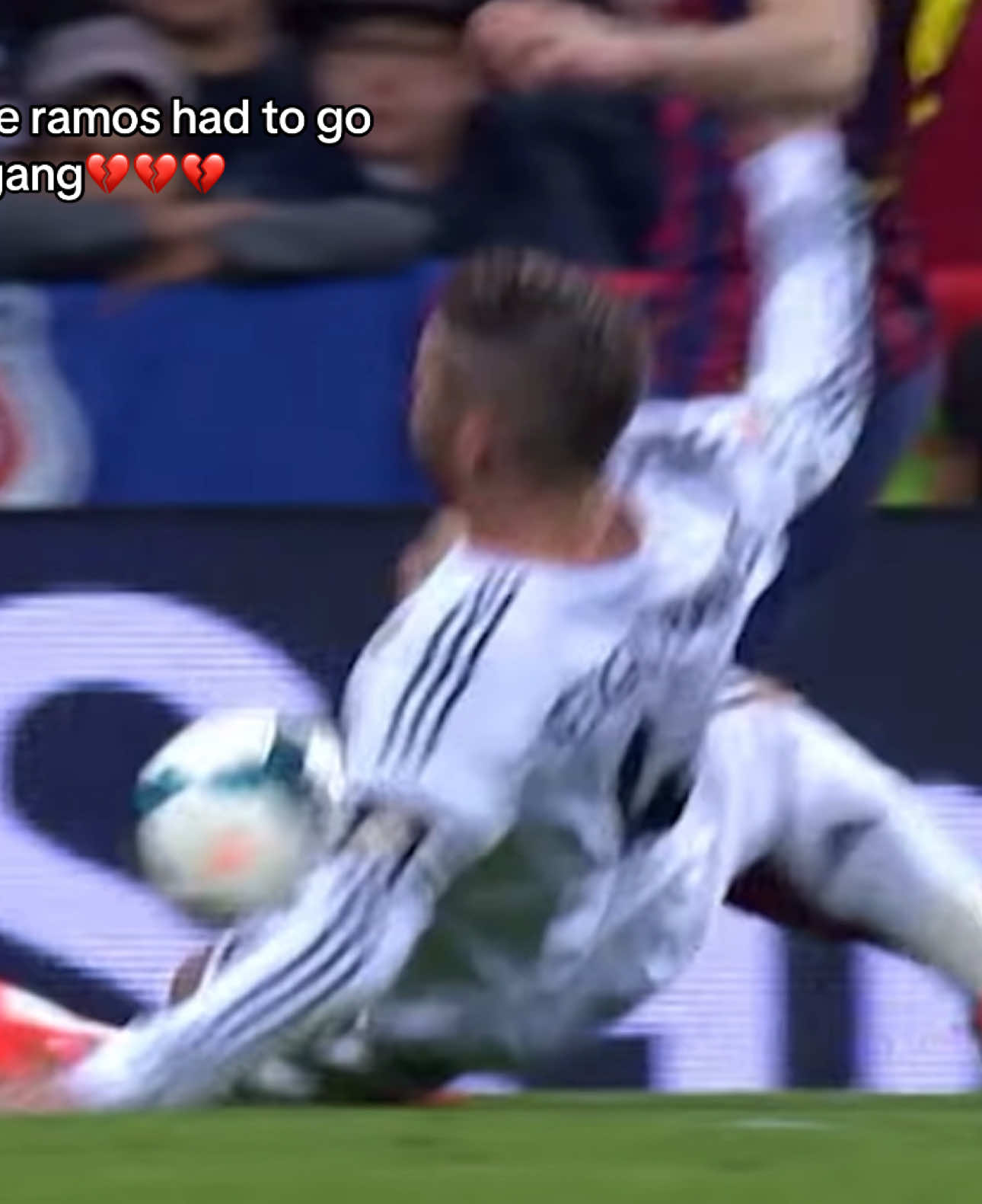 Ramos had to go fs😭#ramos #hadtogo #defender #fyp #footballedit #footballtiktok #tackling 