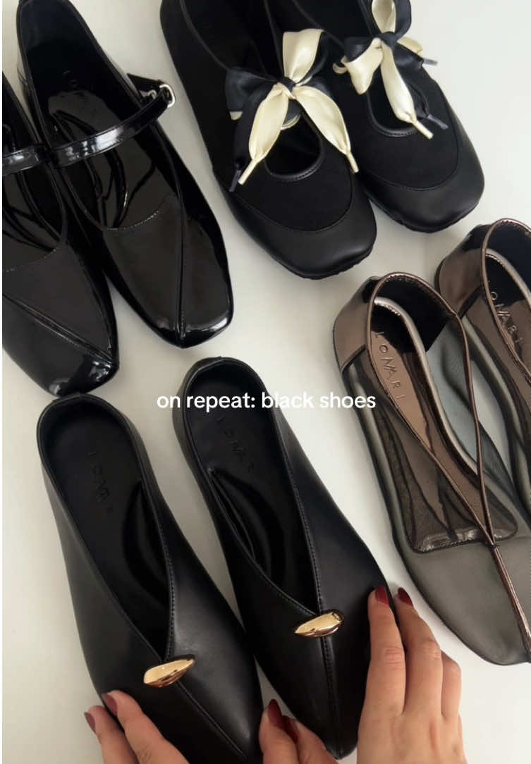 because black goes with everything 🖤 #blackshoes #blackflatshoes #stylewithlomari 