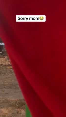 Mamadaas alaabka ayagoo sobaxsan aa lagu dumyey😭@#CapCut #foryoupage #somalitiktok #warshagadhiiga #foryou 