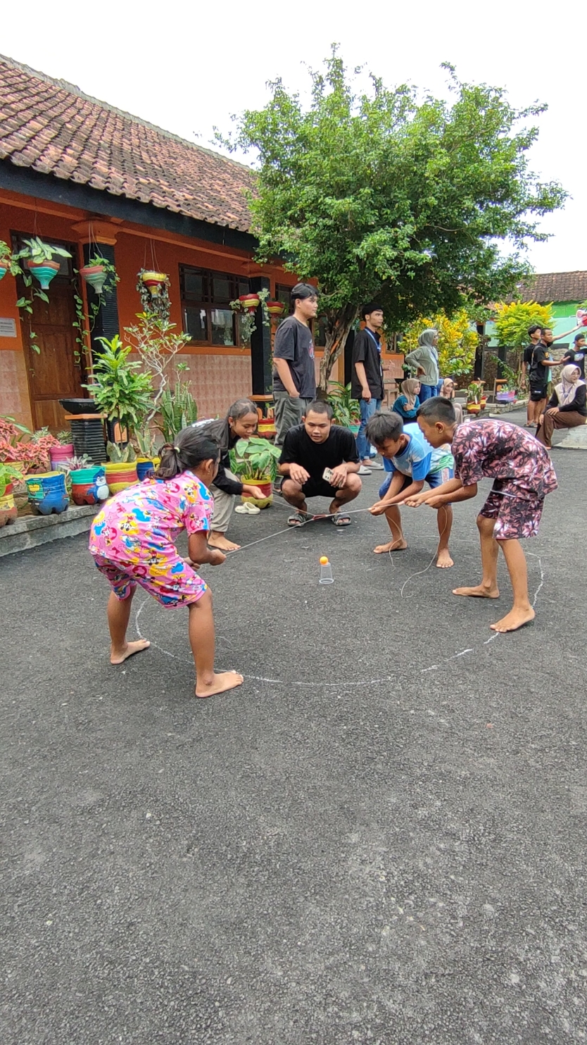 Lomba memeriahkan HUT RI Ke ~ 80 by KARANG TARUNA RAJAWALI #hutri80 #lomba17agustus #karangtaruna #viraltiktok #fypdong #fypシ゚ 