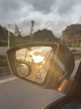 Hoàng hôn của em #halong #sunset 