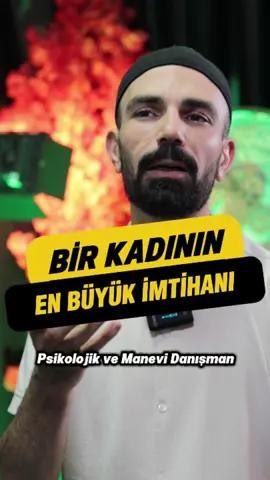 Bir Kadının En Büyük İmtihanı Birlikteyken bile yalnız hissetmek… ⸻ Bir kadının en büyük imtihanı; yanında olduğu hâlde yokluğu hissettiren bir adamla yaşamaktır… Varlığı kalabalık, ama yokluğu sessiz bir eşle ömür tüketmektir. Kadın… Sevgiyi duymadan da sever. Ama anlaşılmadan yaşamak, en çok onun kalbini yorar. Zor günlerinde bir omuz bekler, ama çoğu zaman kendi gözyaşına kendi mendil olur. ⸻ En ağır imtihanı, yalnız kalmak değil… Birlikteyken yalnız hissetmektir. Güvende hissetmeden, sevilmeden, değer görmeden ayakta durmaya çalışmaktır. Bazen bir tebessüm… Bazen küçük bir ilgi, tüm yorgunluğunu alır. Ama olmadığında… Kadın susar, sabreder. Ve sabırla dolan kalp, ya dua olur… ya da uzaklaşma. ⸻ 🔸 Unutmayın… Kadın güçlüdür, evet… Ama sevgi görmediği yerde kalbi sessizce kırılır. Ve bir kadının kalbi kırıldığında… Sadece o değil, yuva da sessizce çözülmeye başlar. ⸻ 🎥 Videoyu kaydetmeyi unutma 💌 Bir sevdiğine gönder, belki de ona bir kapı açarsın ⸻ #hashtagler #kadın #evlilik #aile #muhabbet #sevgi #eşler #ailedehuzur #kadınhakları #sabır #değervermek #kalpkırma #yuvakorumak #evliliknasihat ⸻ İsterseniz bu metne fon müziği ve gö 