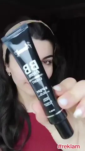 🌿 Homm Bitkisel BB Krem – Doğal Güzellik, Tek Adımda! ✨ Cildinize hem bakım yapın hem de kusursuz bir görünüm kazandırın. Hafif yapısıyla gözenekleri tıkamaz 🪶 Doğal tonuyla cildinizle uyum sağlar 🎨 Nemlendirir, besler ve gün boyu taze tutar 💧 Güneş koruma özelliğiyle cildinizi dış etkenlerden korur ☀️ 💛 Makyajsız ama pürüzsüz bir görünüm isteyenler için vazgeçilmez! 📩 Hemen yazın, sizin tonunuza en uygun BB kremi birlikte seçelim! #bbkrem #öneri #hommbitkisel☘️☘️☘️☘️☘️☘️ #kesfetbeniöneçıkart 