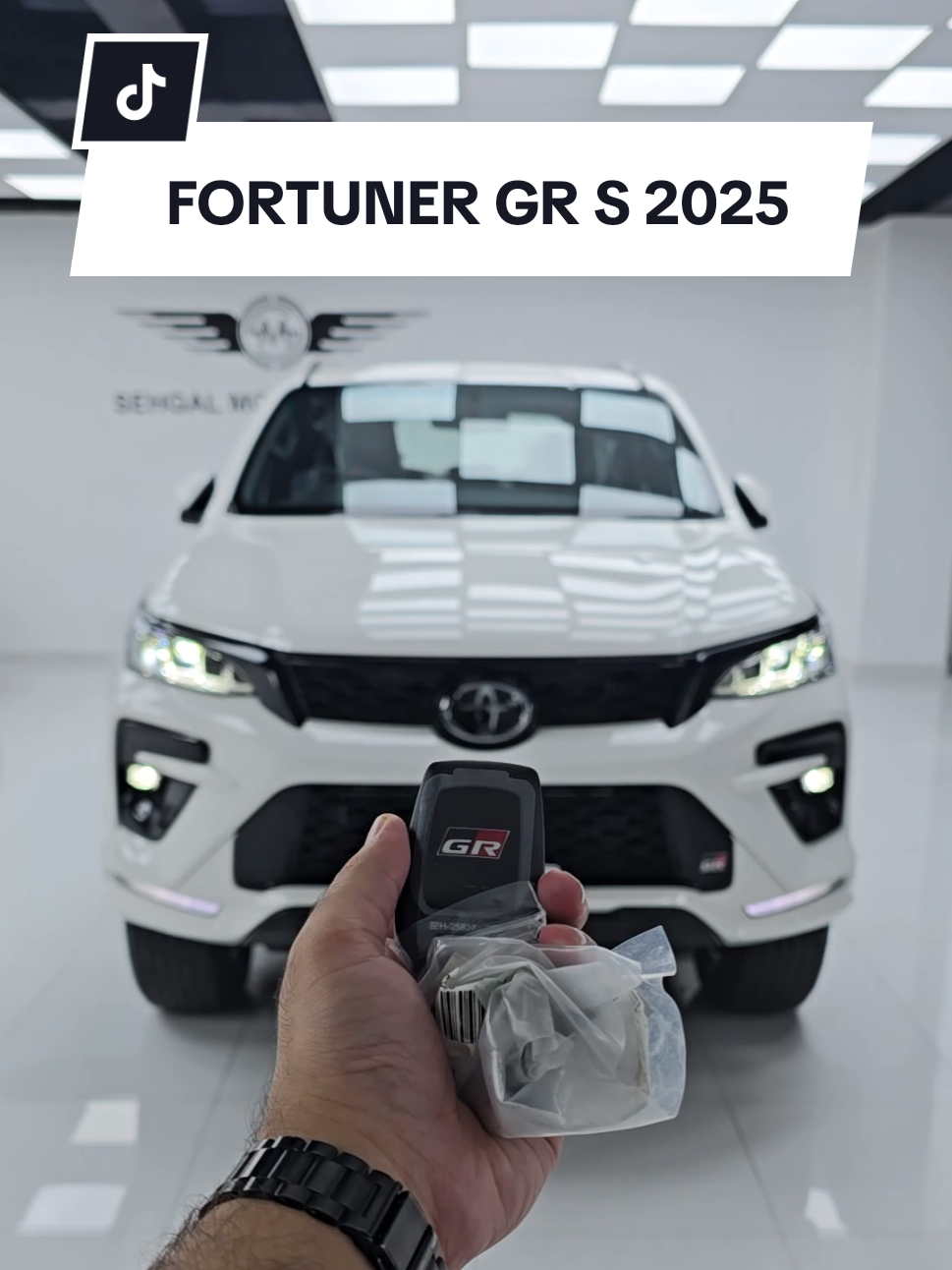 Toyota Fortuner GR-Sports 2025 ASMR. #toyota #fortuner #pakistan #autopak #autopakistan #sehgalmotorsports #jahanzaibhashmi 