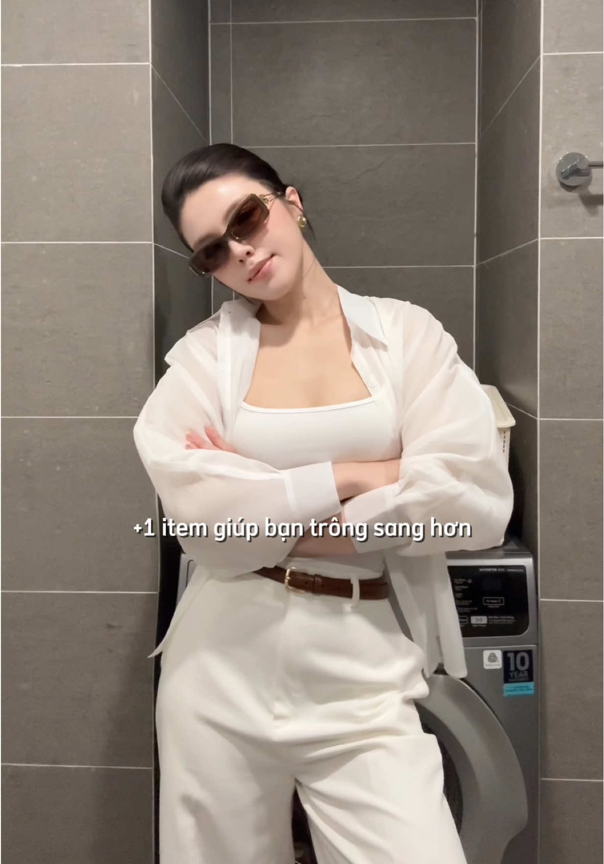 Trả lời @Tuyết Băng Giá Nhung đeo màu nâu í #mắtkính #matkinh #kinhram 