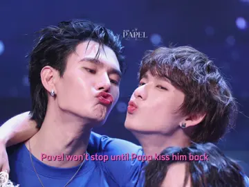 หนูไม่หยุดจนกว่าปะป๊าจะจุ๊บตอบ #พาเวลพูม #pavelphoom #พูห์กฤติน #ppoohkt #พูห์พาเวล #poohpavel @ppoohkt @pavelphoom 
