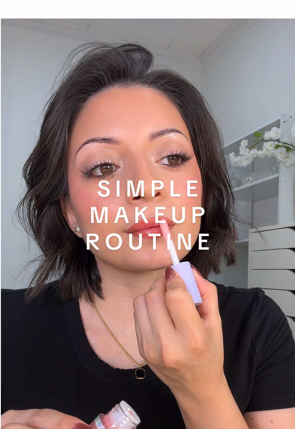 GRWM simple and cute 🍵💄  @Maybelline NY  @e.l.f. Cosmetics @Polite Society Beauty @Morphe Cosmetics @Tower 28 Beauty @Profusion  @Kiss NY Pro @about-face beauty @Iconic London @Too Faced @L.A. Girl Cosmetics  #lorealconsumerbeautycollective #lorealconsumerbeautypartner #maybellinesuperlockbrowgel  #grwmeverydaylook #lagirllipplumper #grwmnaturalmakeup #grwmeasymakeup #simplemakeuptutorial  #superlockbrowglue #matchaandmakeup #latinabeautycreators #beautycontentcreator #sahmcontentcreator 