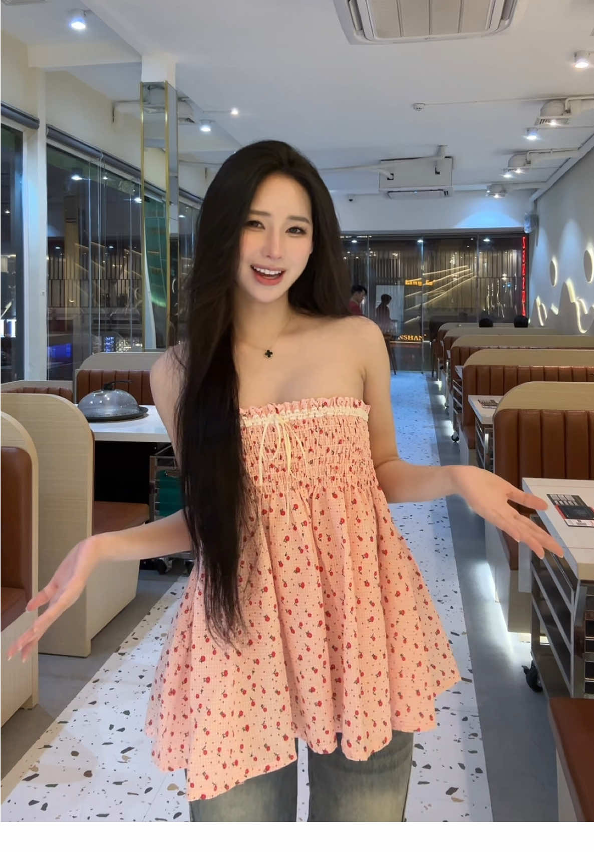Cô chú anh chị qua nhà hàng ủng hộ con nha  #uyenni #lauhapthuynhietzenshan #zenshan #nhahangzenshan 