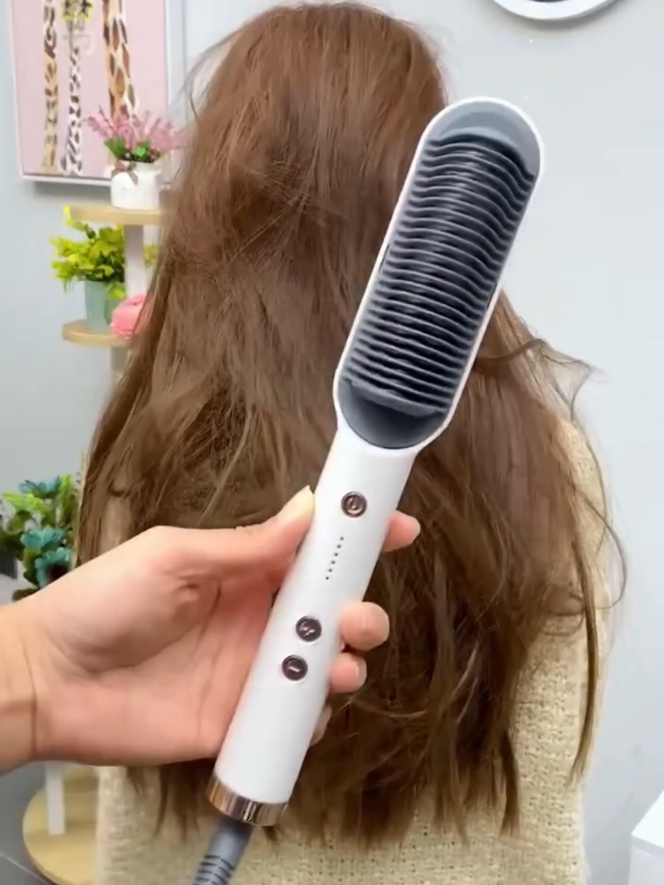 2 in 1 Hair Straightening & Curling Brush – Easy Styling Tool #hairstraightener #worldwidegadgets #gadget #fyp