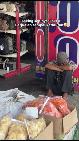 😭#CapCut #fypp #kakeklansia #sukabumi #jualan #kakekpenjualkeripik #indahnyaberbagi #sukabumi 